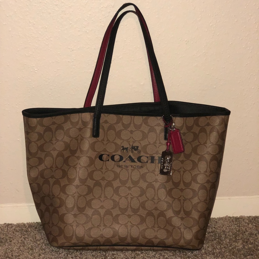 AUTHENTIC (rare) Coach Tote (XL)
